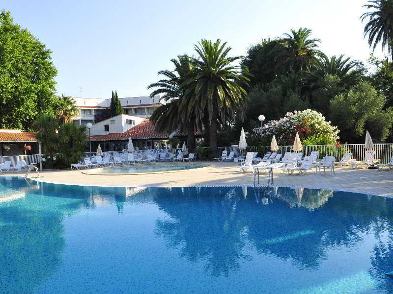 Hotel Le Domaine Du Mas Blanc By Popinns 阿伦亚 外观 照片
